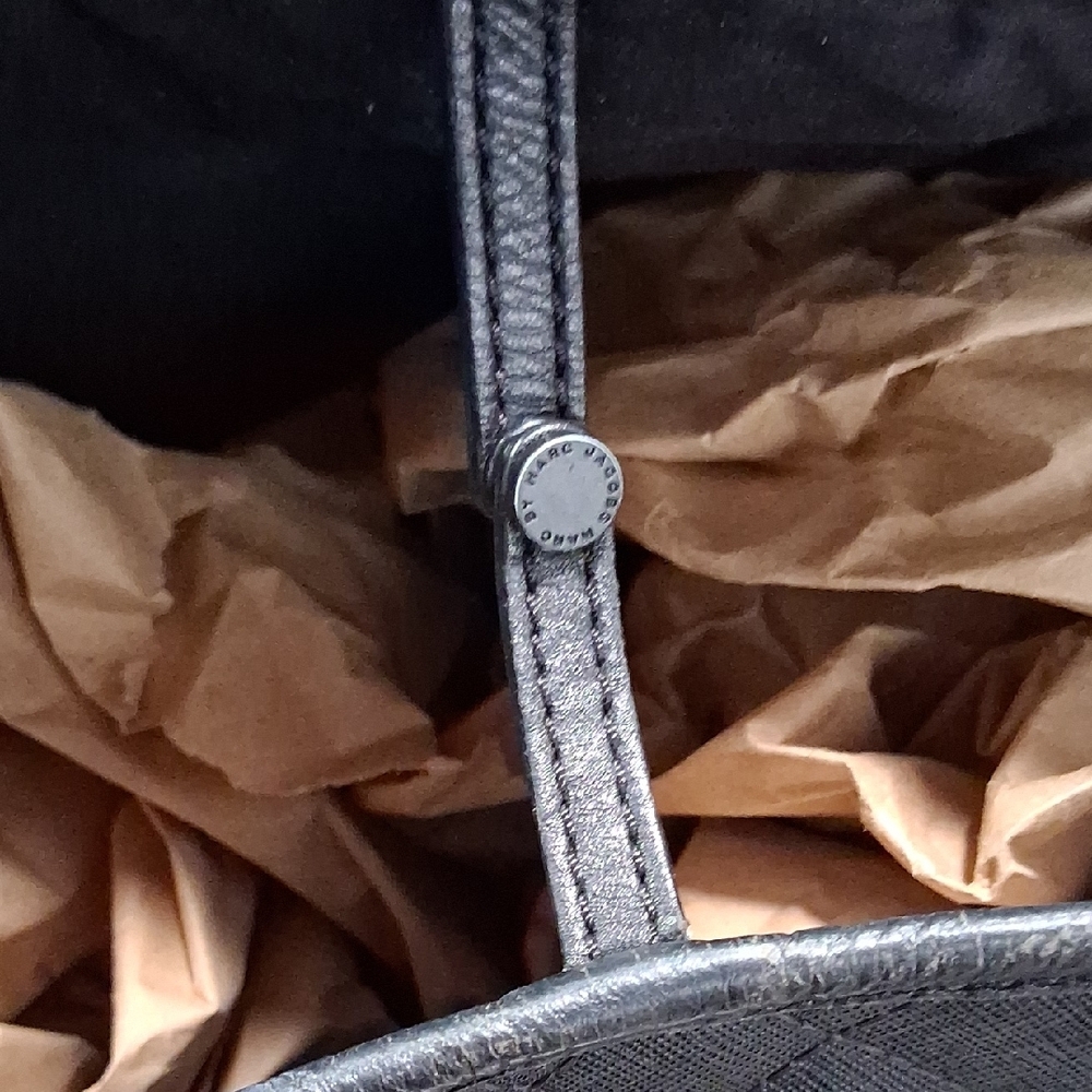 Marc by Marc Jacobs Black Quilted Leather Tote with Front Pocket HANDLES REPLACE - Picture 7 of 10